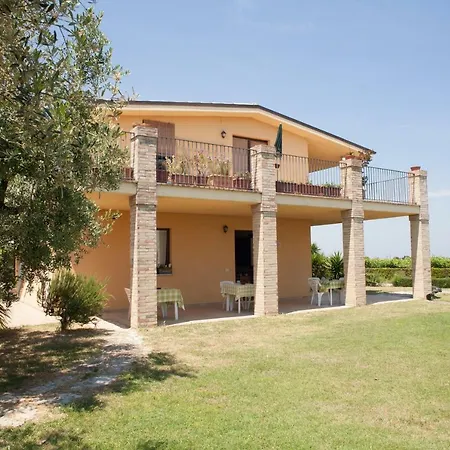 Martina Bed & Breakfast 3*